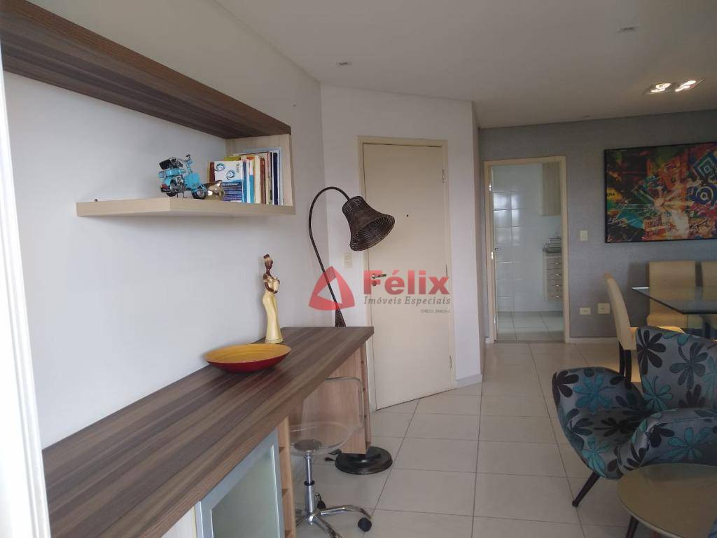 Apartamento à venda com 3 quartos, 101m² - Foto 3