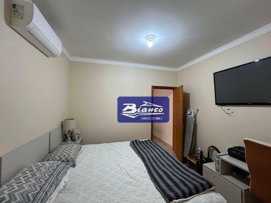 Sobrado à venda com 3 quartos, 182m² - Foto 24