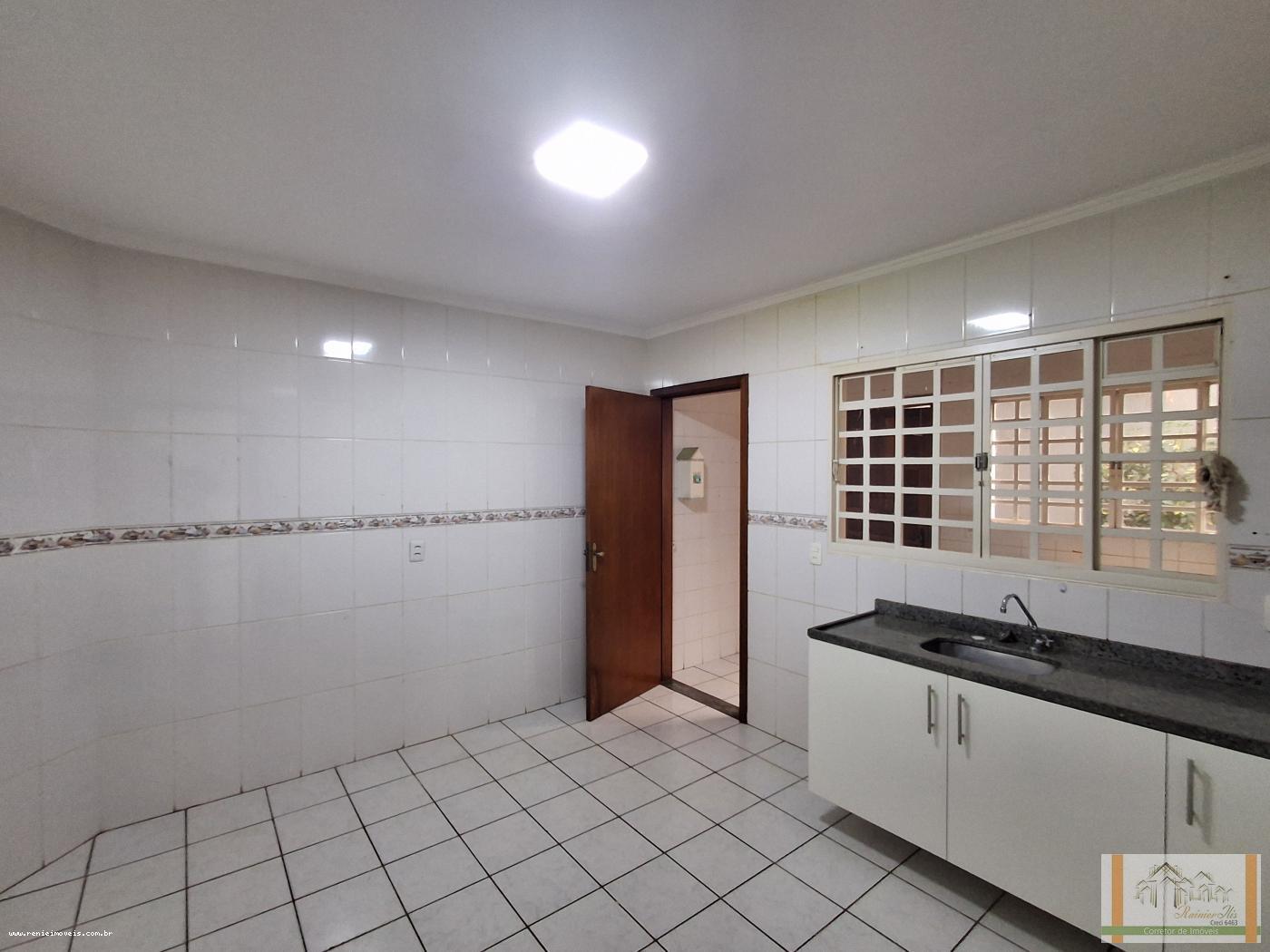 Sobrado à venda com 3 quartos, 156m² - Foto 6