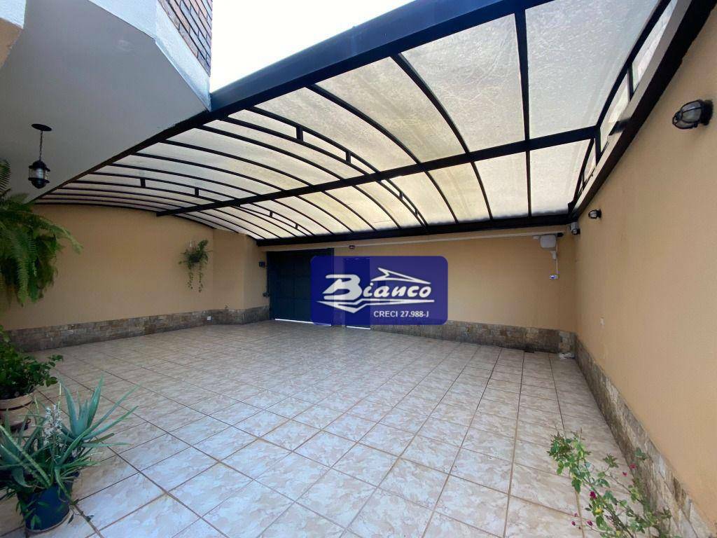 Sobrado à venda com 4 quartos, 403m² - Foto 2