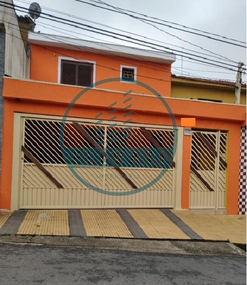 Sobrado à venda com 3 quartos, 130m² - Foto 1