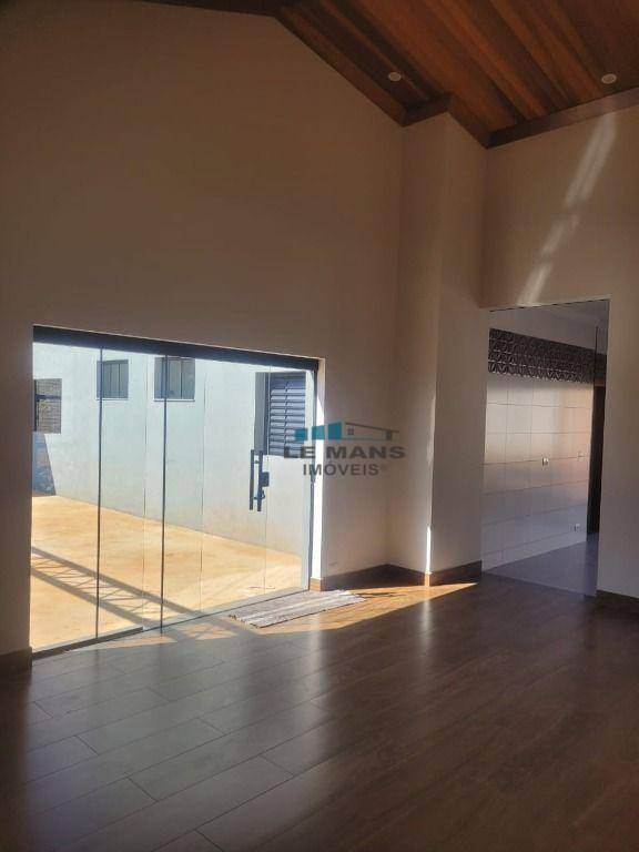 Chácara à venda com 3 quartos, 230m² - Foto 8