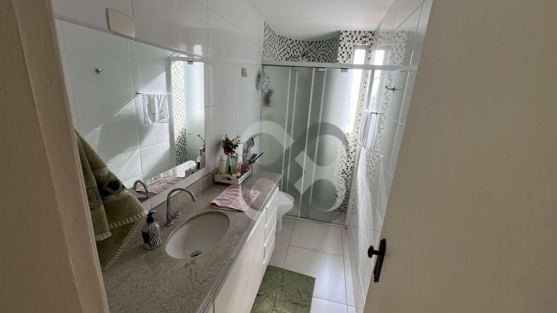Apartamento à venda com 3 quartos, 168m² - Foto 14