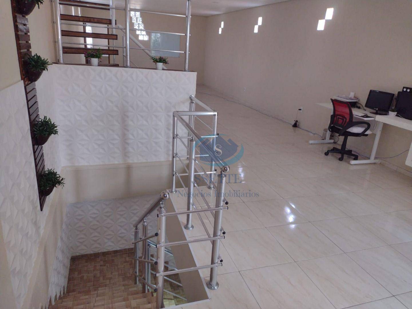 Sobrado à venda com 2 quartos, 350m² - Foto 3