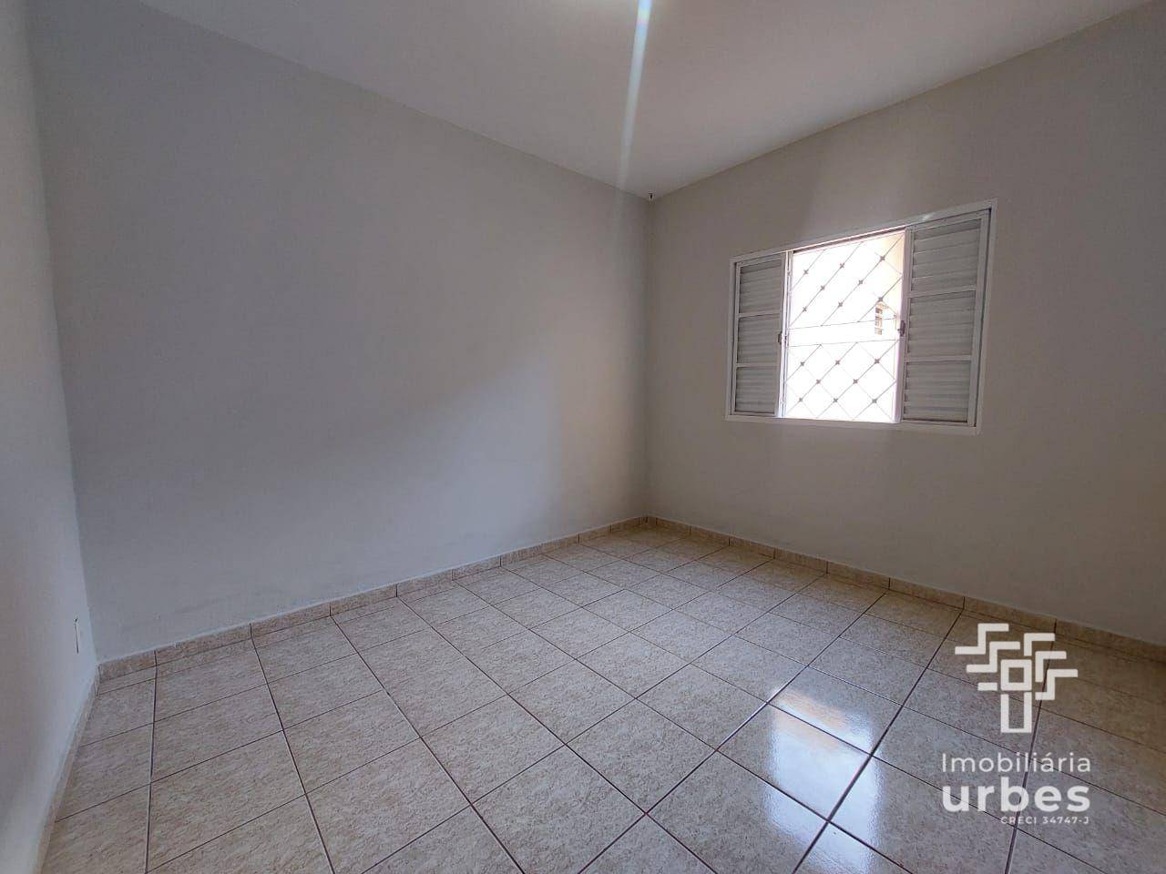 Casa para alugar com 2 quartos, 116m² - Foto 8