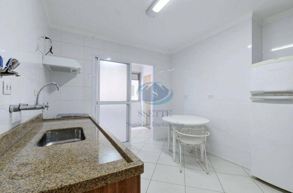 Apartamento à venda com 3 quartos, 135m² - Foto 19