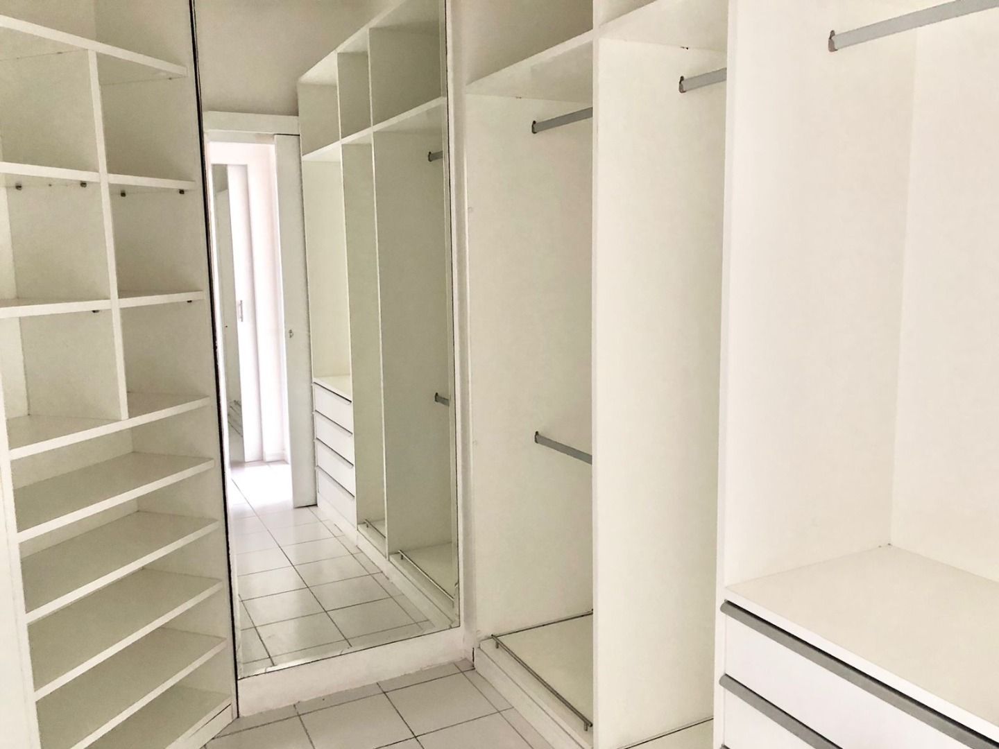 Apartamento à venda com 4 quartos, 395m² - Foto 16