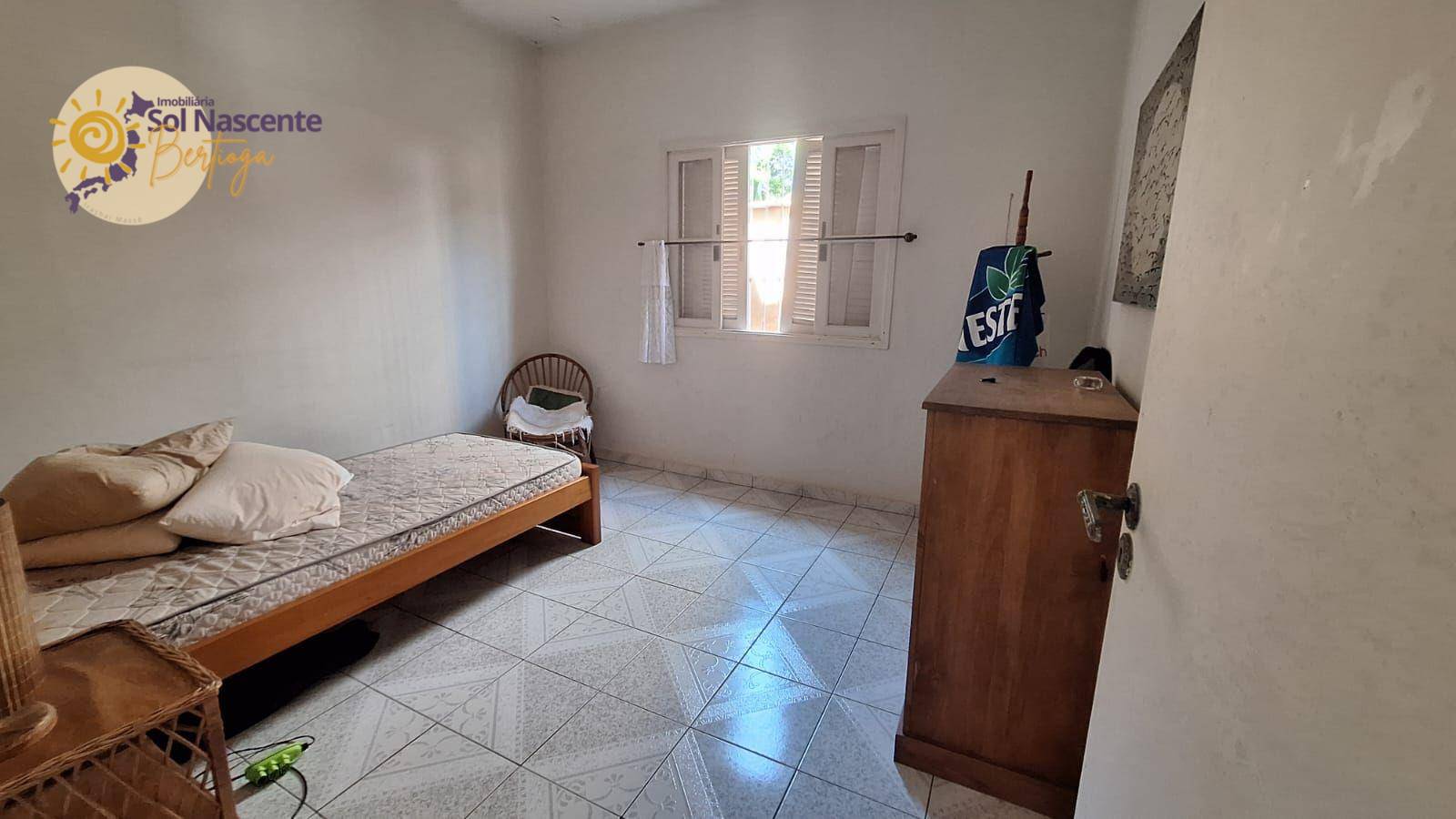 Casa à venda com 4 quartos, 222m² - Foto 11