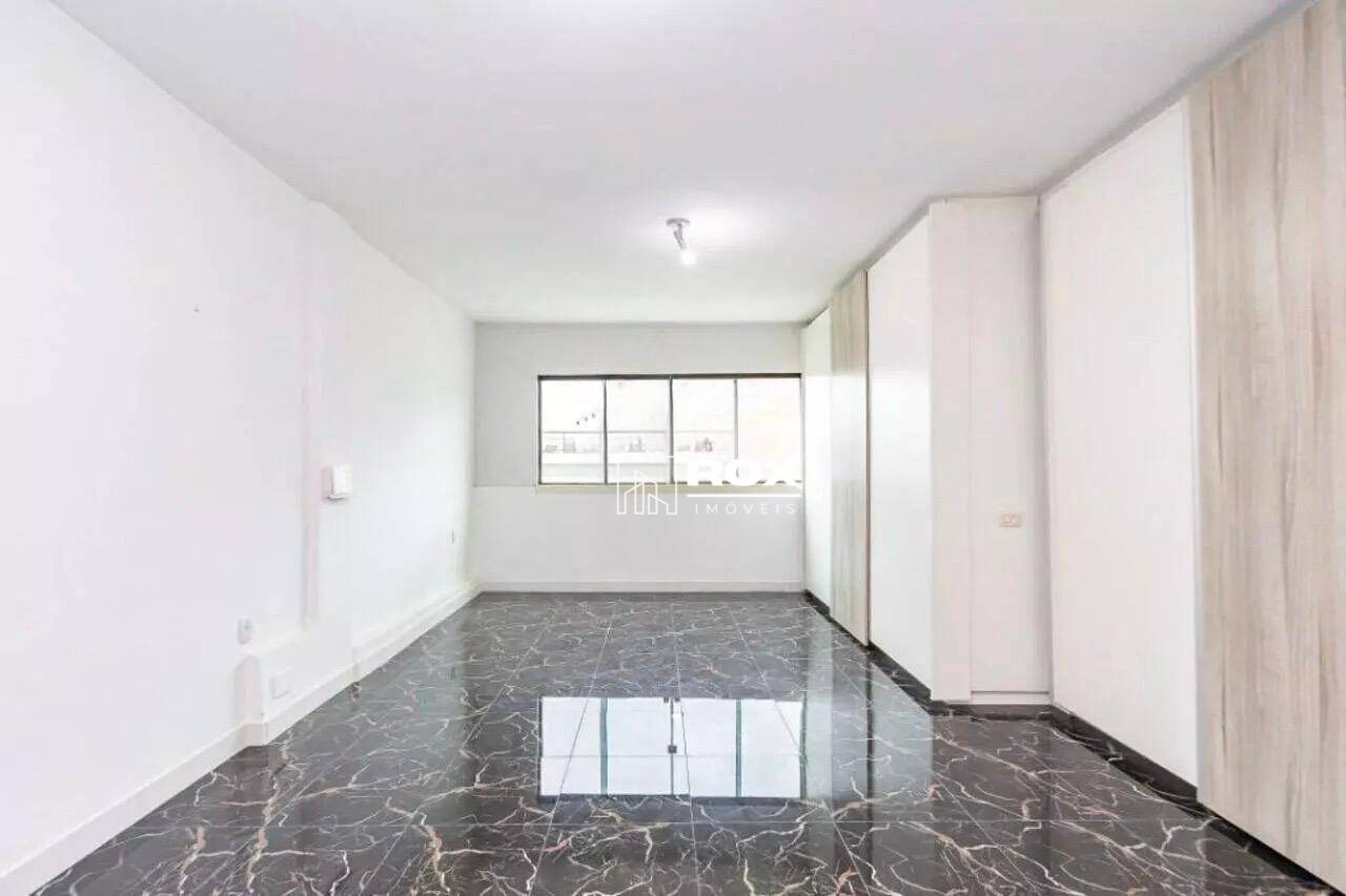 Casa de Condomínio para alugar com 3 quartos, 300m² - Foto 17