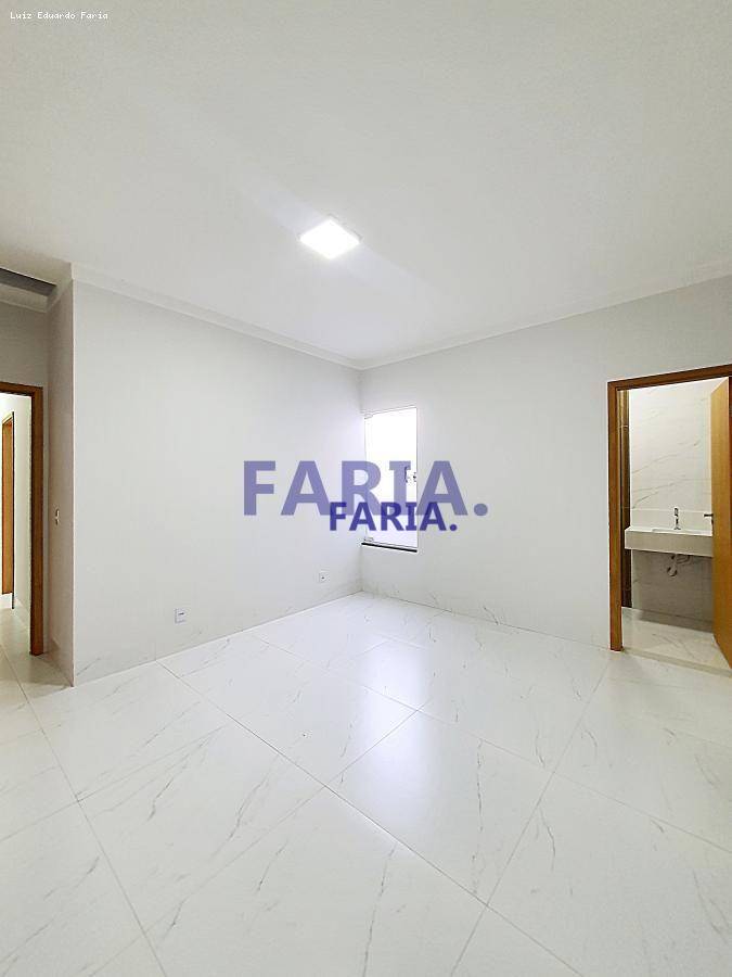 Casa à venda com 3 quartos, 123m² - Foto 9