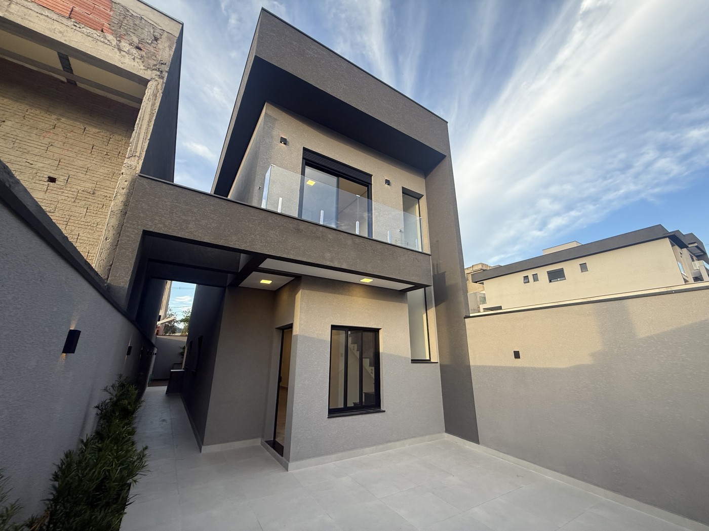 Casa à venda com 3 quartos, 135m² - Foto 3