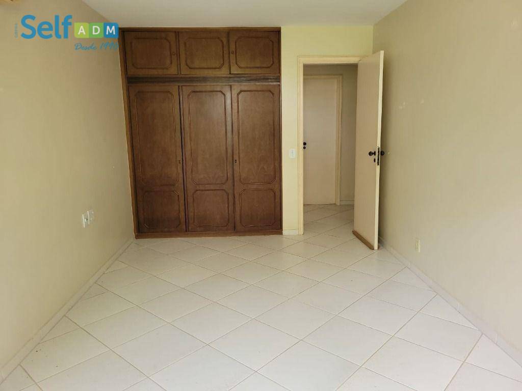 Casa para alugar com 4 quartos, 200m² - Foto 8