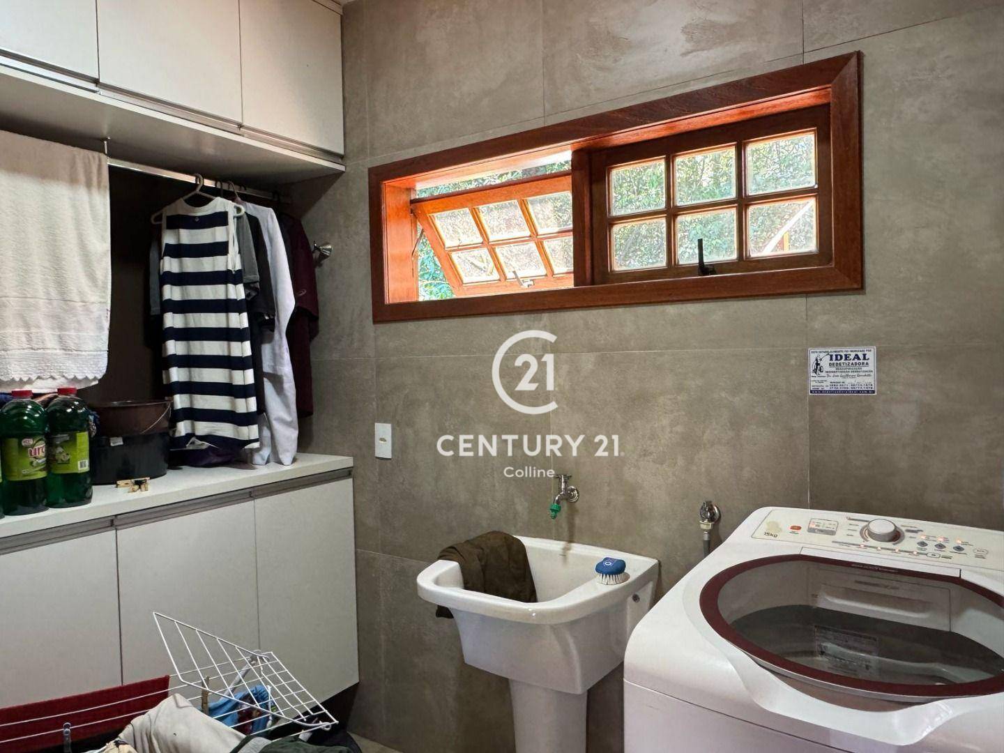 Casa de Condomínio à venda com 3 quartos, 300m² - Foto 45