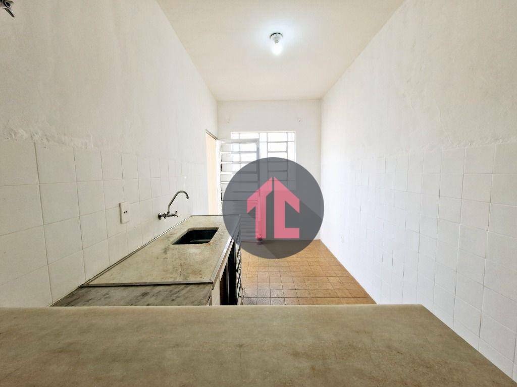 Casa à venda e aluguel com 2 quartos, 88m² - Foto 25