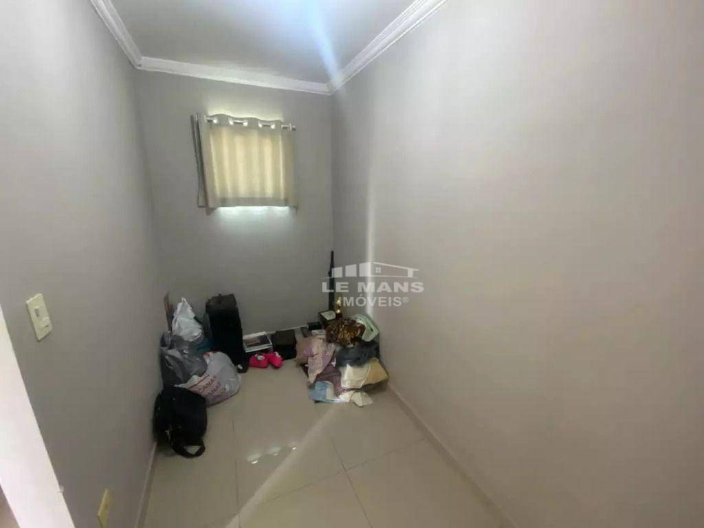 Casa à venda com 3 quartos, 200m² - Foto 12