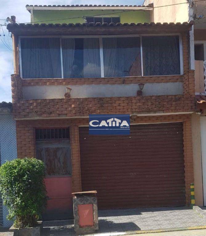 Sobrado à venda com 4 quartos, 250m² - Foto 1