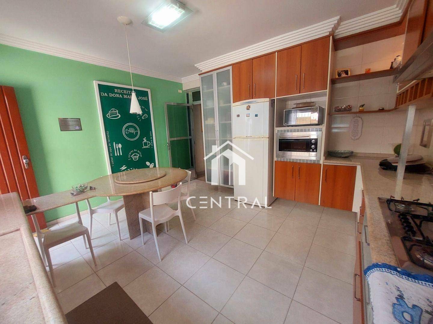 Sobrado à venda com 2 quartos, 180m² - Foto 9