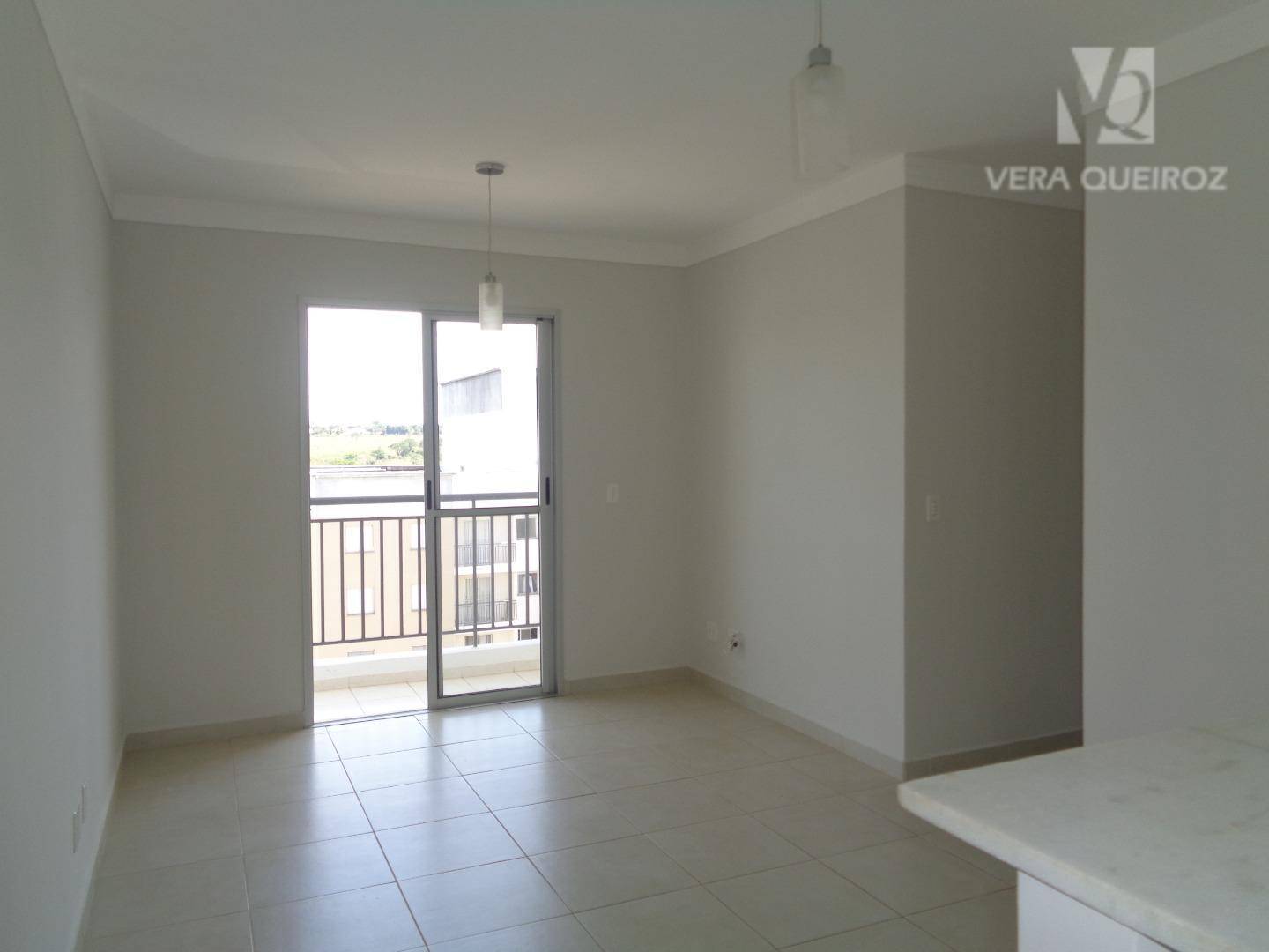 Apartamento à venda com 3 quartos, 65m² - Foto 1