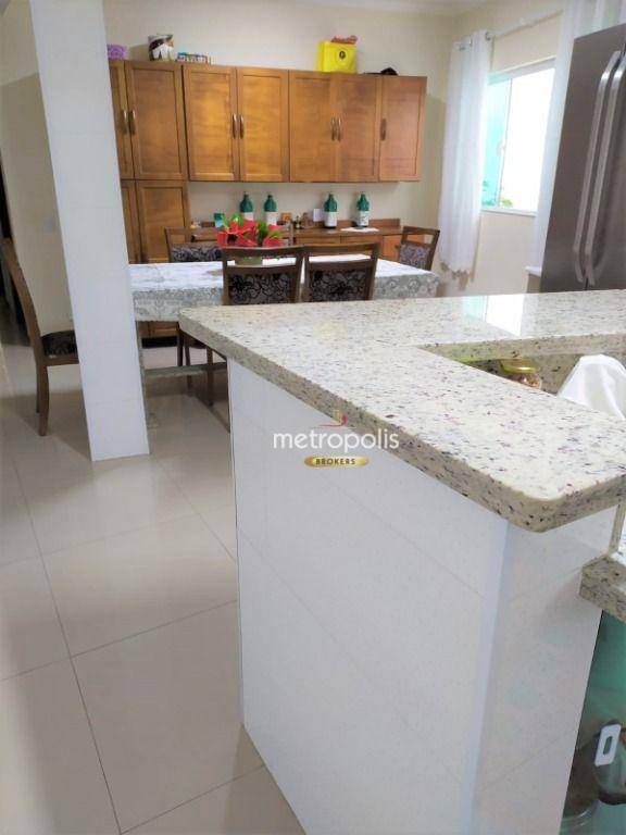 Sobrado à venda com 3 quartos, 252m² - Foto 3