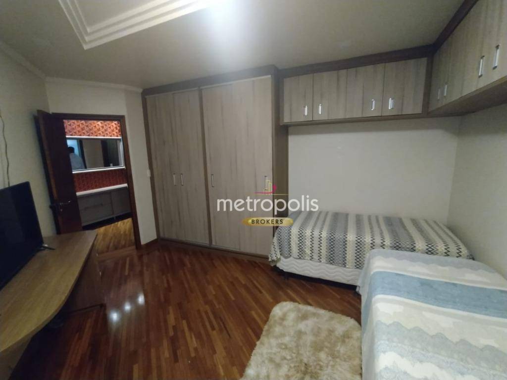 Sobrado à venda com 4 quartos, 370m² - Foto 10