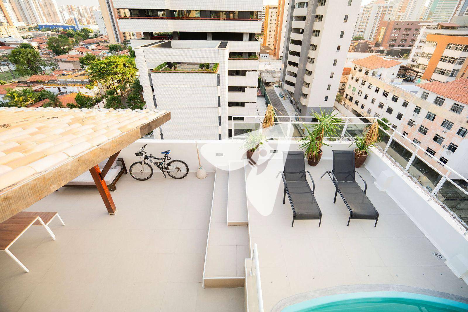 Cobertura à venda com 3 quartos, 250m² - Foto 16