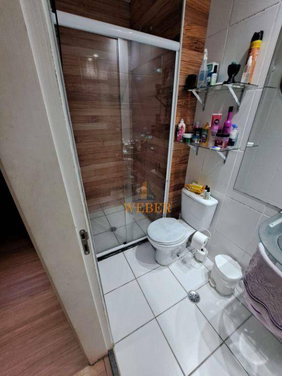 Apartamento à venda com 2 quartos, 76m² - Foto 13