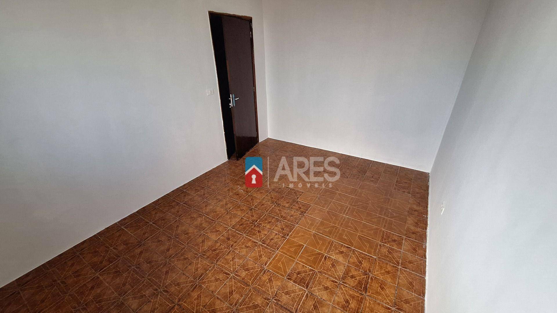 Casa à venda com 5 quartos, 169m² - Foto 12