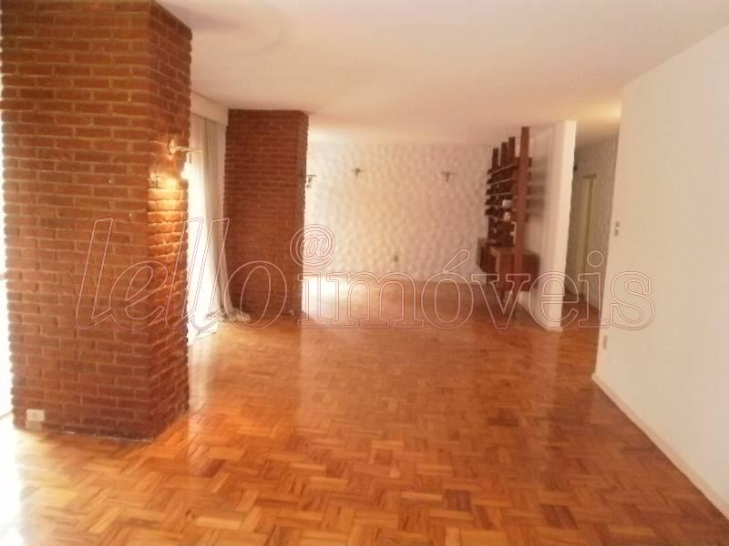 Apartamento para alugar com 2 quartos, 150m² - Foto 1