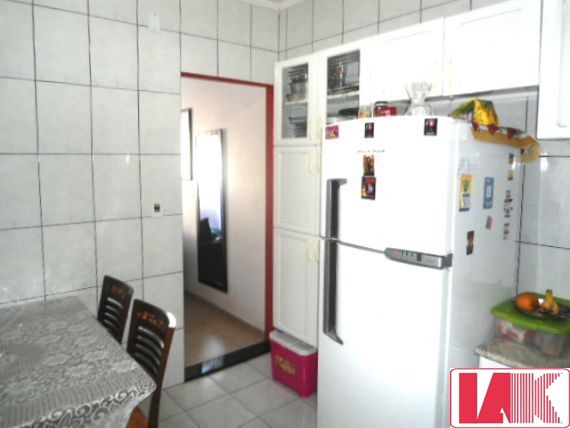 Casa à venda com 2 quartos, 112m² - Foto 3