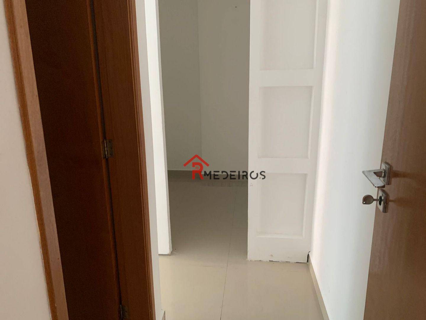 Apartamento para alugar com 2 quartos, 95m² - Foto 20