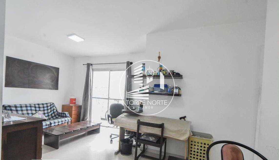 Apartamento à venda com 3 quartos, 65m² - Foto 2