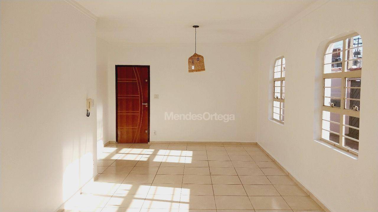 Casa para alugar com 3 quartos, 142m² - Foto 7