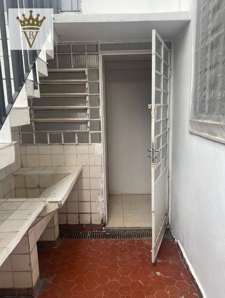 Casa à venda com 5 quartos, 235m² - Foto 6