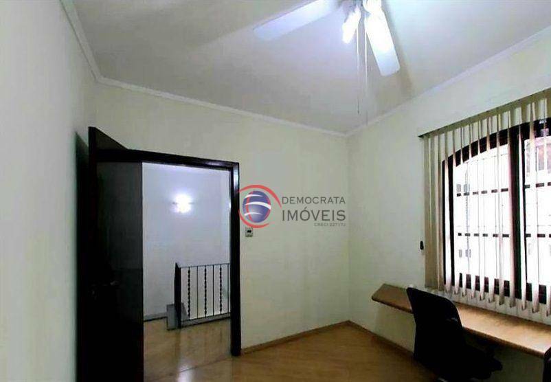 Sobrado à venda com 3 quartos, 238m² - Foto 12