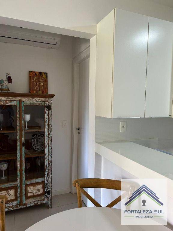 Apartamento à venda com 2 quartos, 65m² - Foto 22