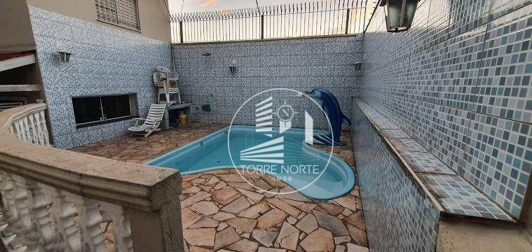 Sobrado à venda com 5 quartos, 286M2 - Foto 1