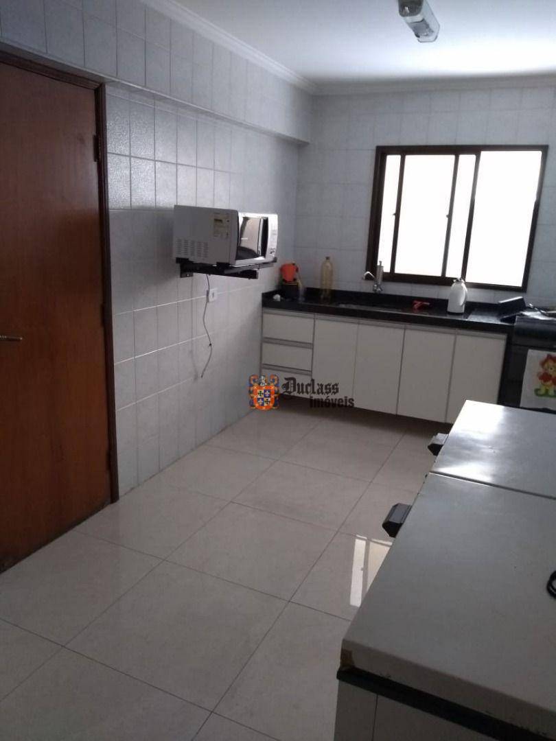 Apartamento à venda com 3 quartos, 140m² - Foto 47