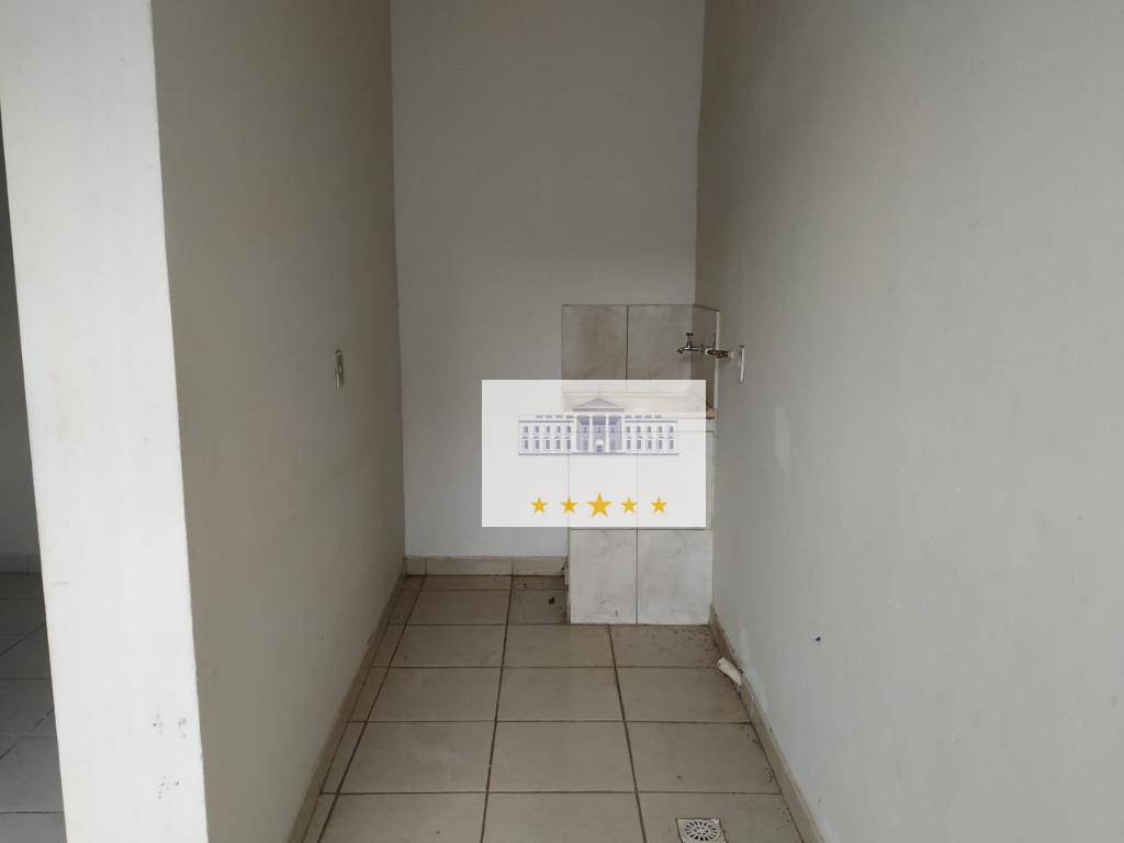 Casa para alugar com 1 quarto, 60m² - Foto 7