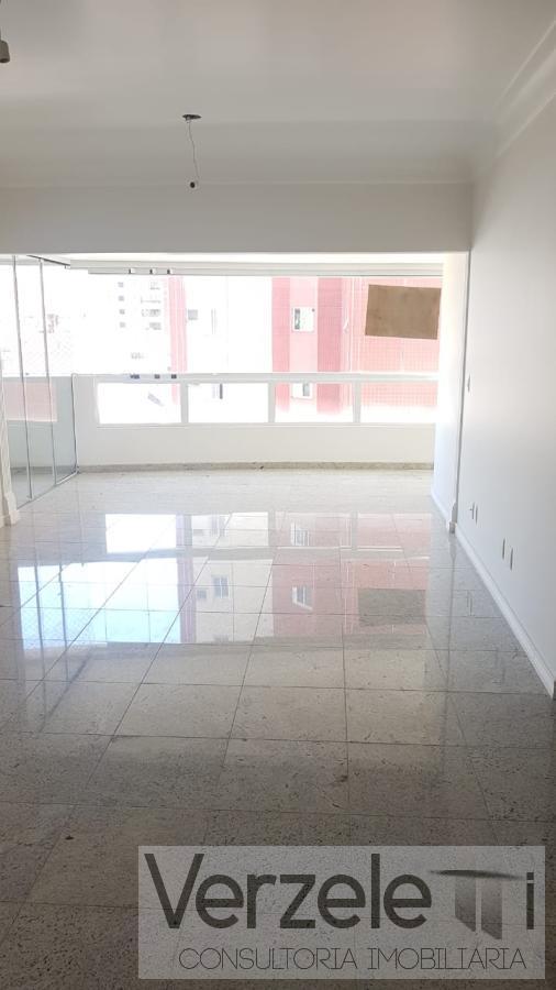 Apartamento à venda com 3 quartos, 151m² - Foto 14