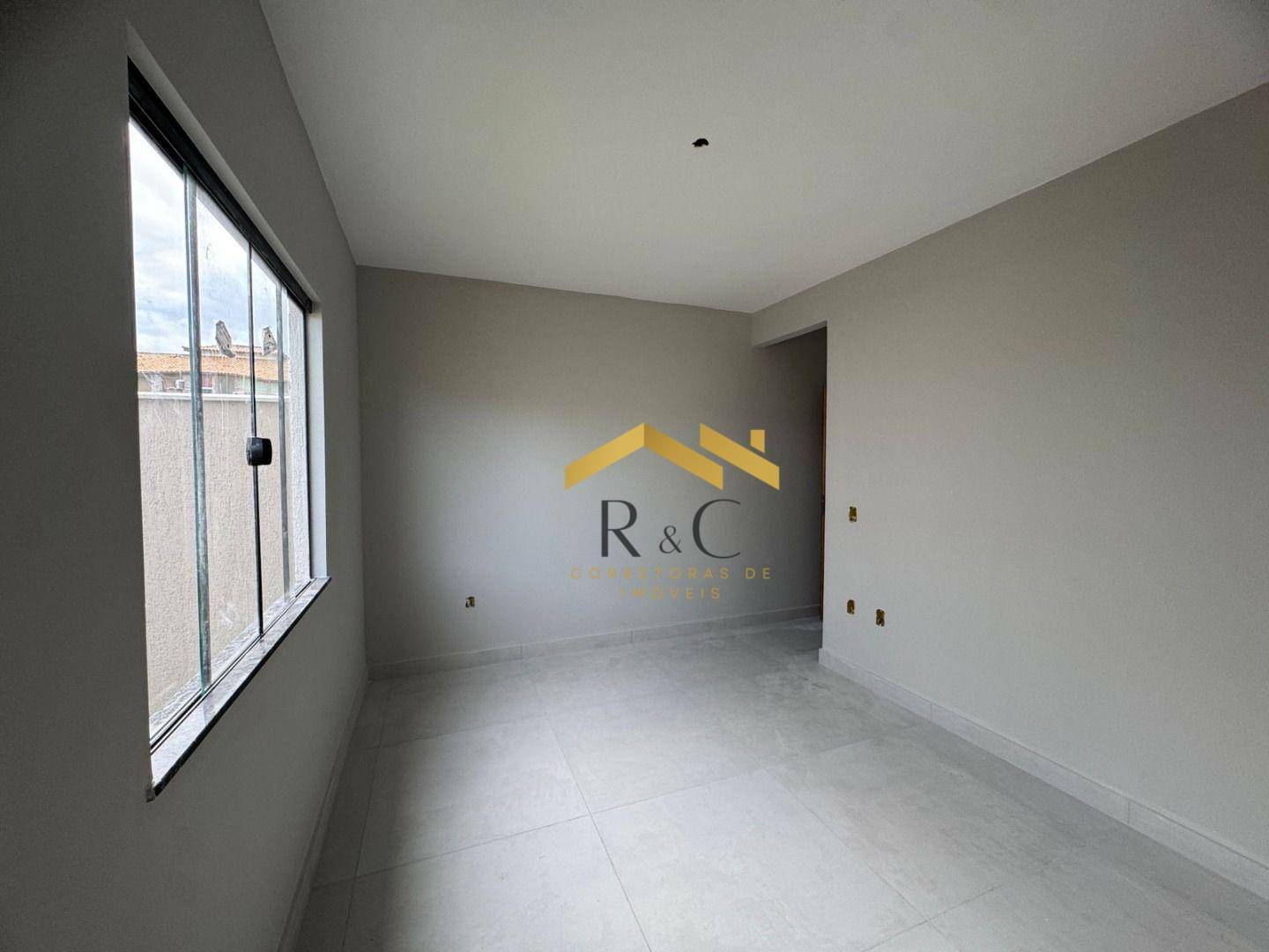 Casa à venda com 2 quartos, 57m² - Foto 11