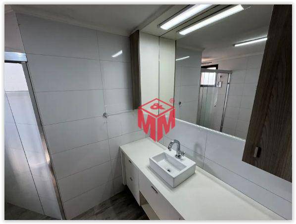 Apartamento à venda com 3 quartos, 144m² - Foto 17