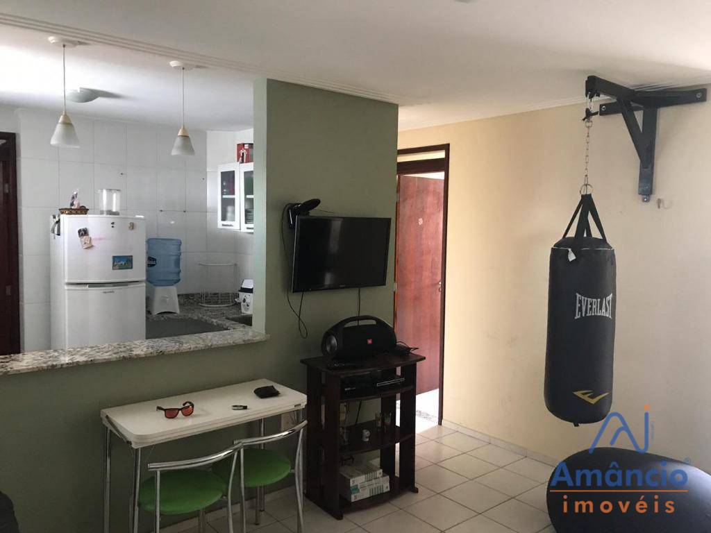 Apartamento à venda com 2 quartos, 64m² - Foto 9