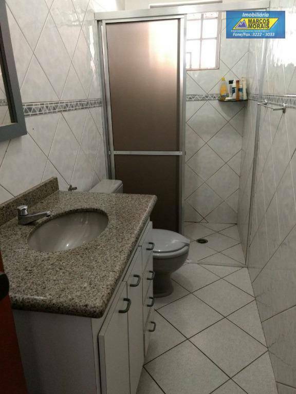 Casa à venda com 3 quartos, 312m² - Foto 11