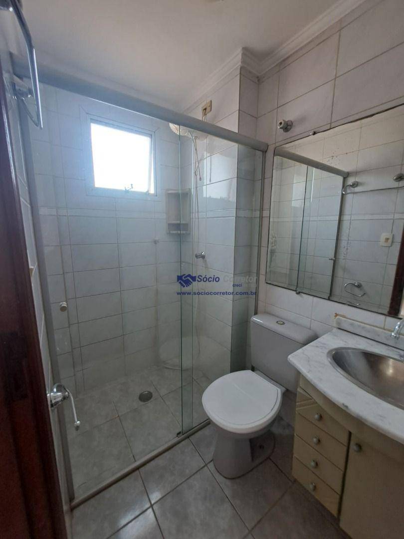 Apartamento para alugar com 3 quartos, 76m² - Foto 6