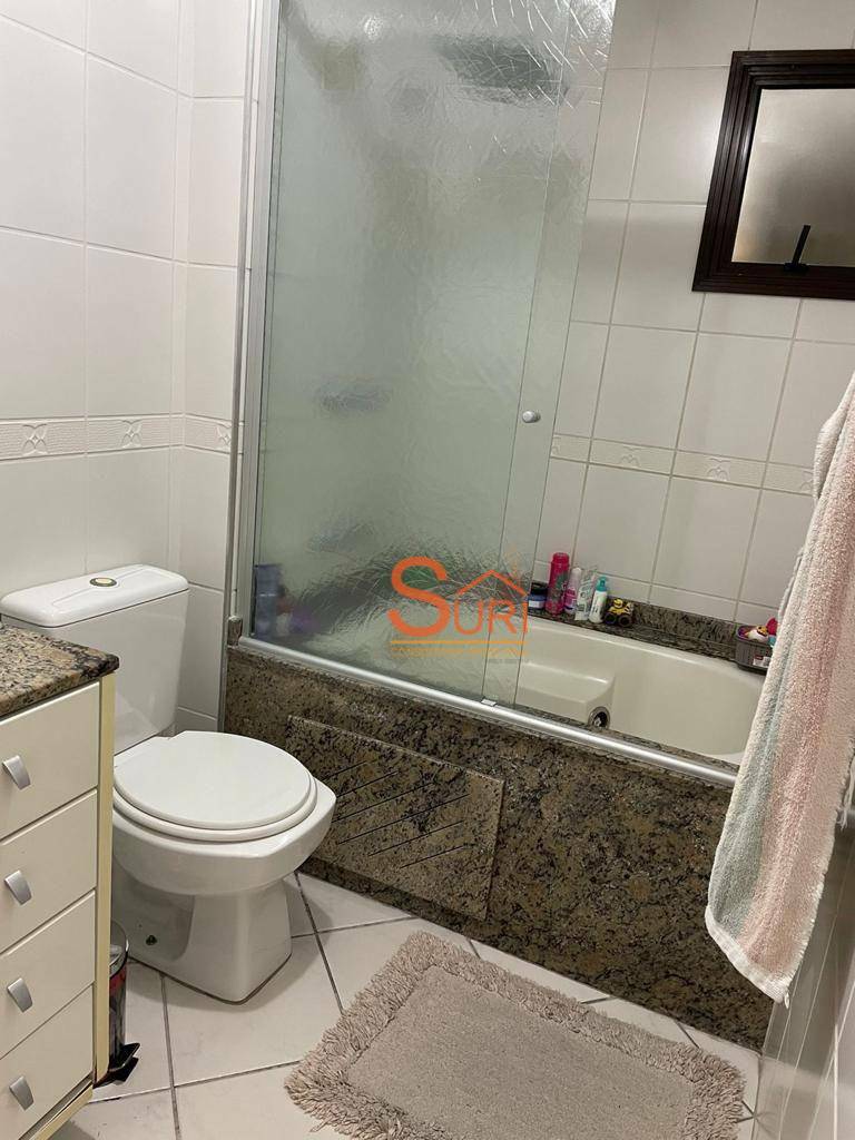 Apartamento à venda com 3 quartos, 141m² - Foto 19