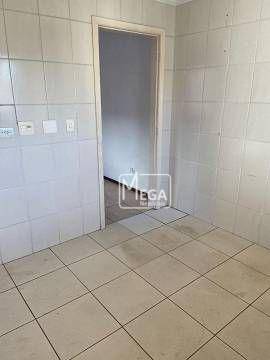 Casa à venda com 2 quartos, 130m² - Foto 5