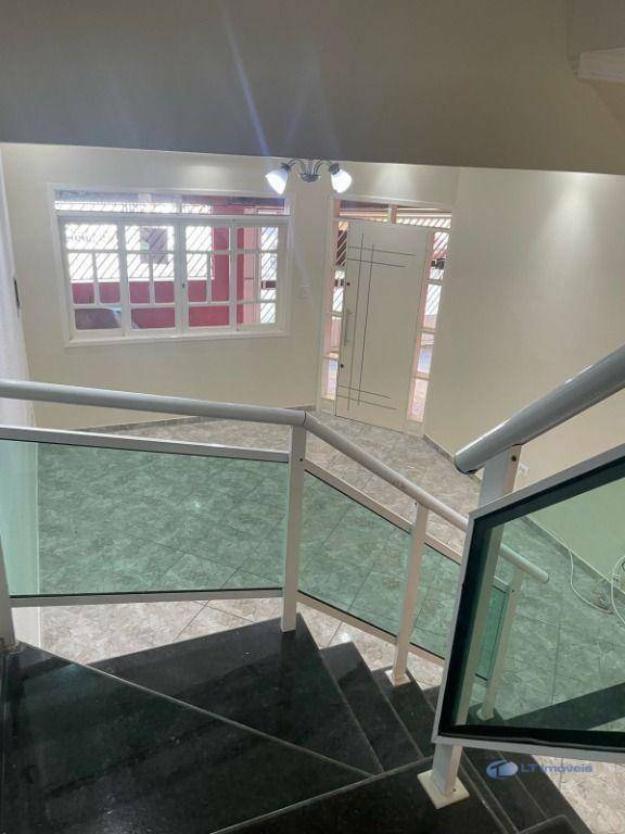 Sobrado à venda com 3 quartos, 187m² - Foto 44