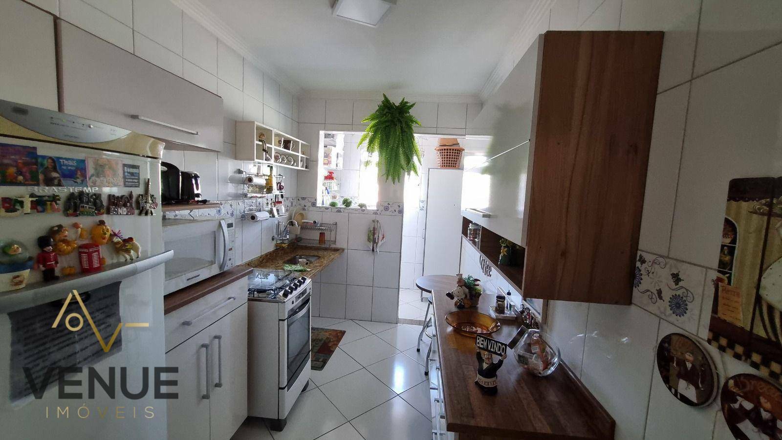 Apartamento à venda com 2 quartos, 60m² - Foto 18