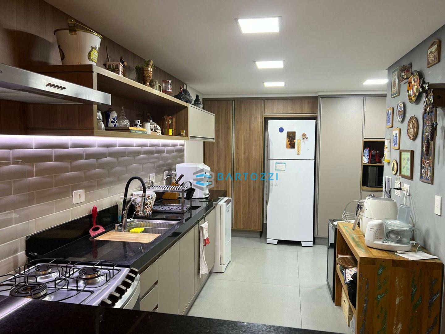 Apartamento à venda com 3 quartos, 112m² - Foto 11