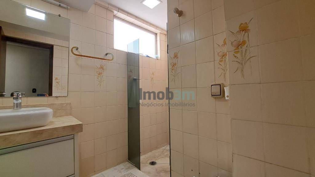 Apartamento à venda com 5 quartos, 240m² - Foto 20